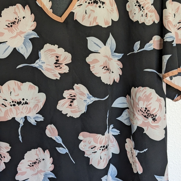 Goldcoast dress / mumuuu 2x black with flowers in excellent condition - Picture 3 of 4